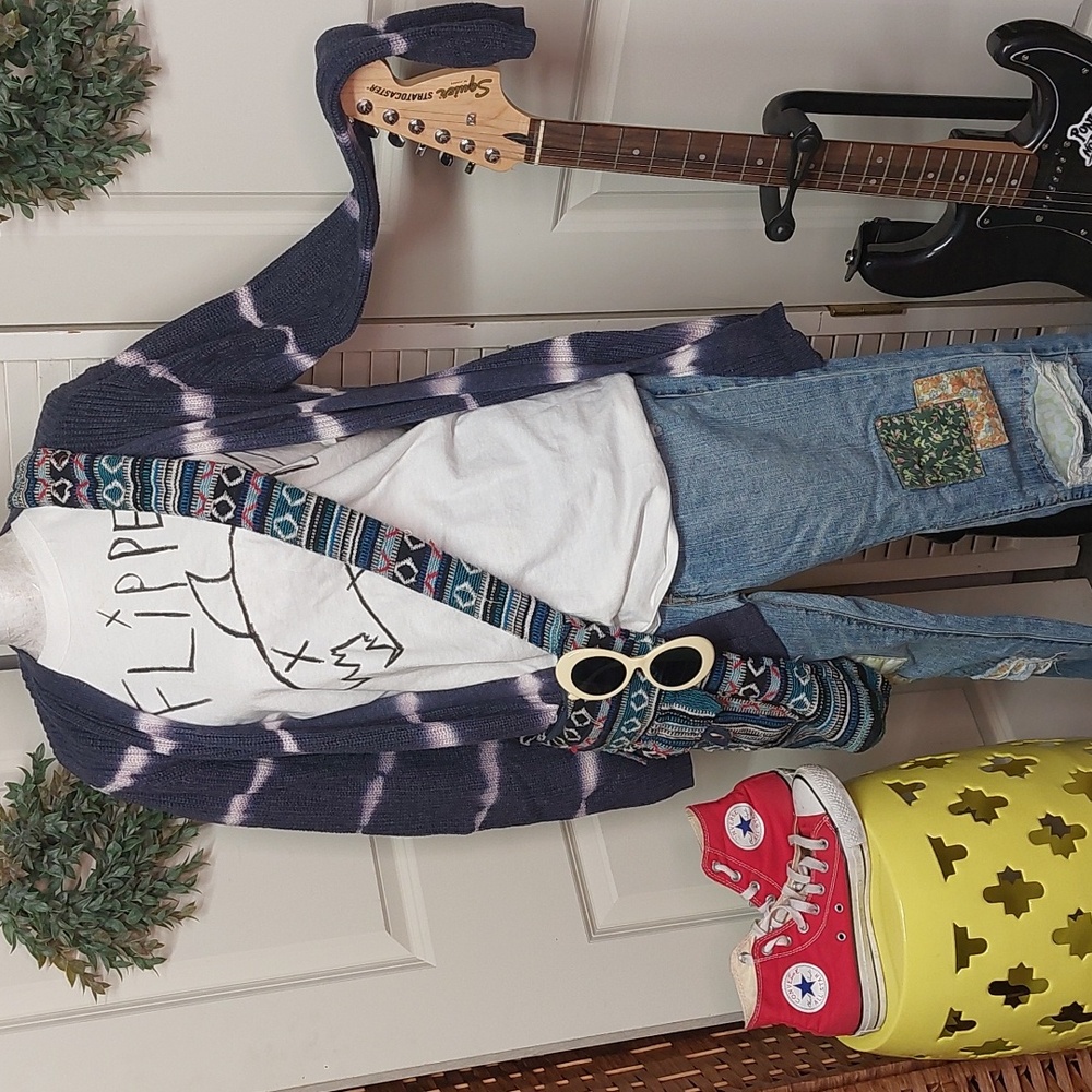 Grunge '90s Cardigan Kailey K Size Medium